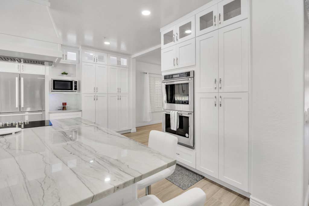 Luxury kitchen design with island